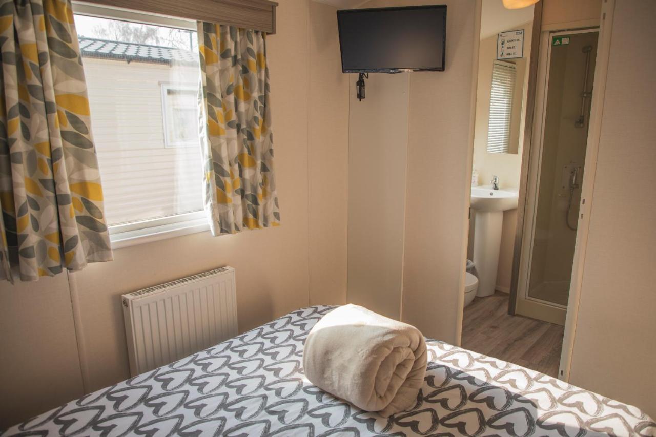 41 Orchard Bank, 3 Bed, Rockley Park Poole Villa Екстериор снимка